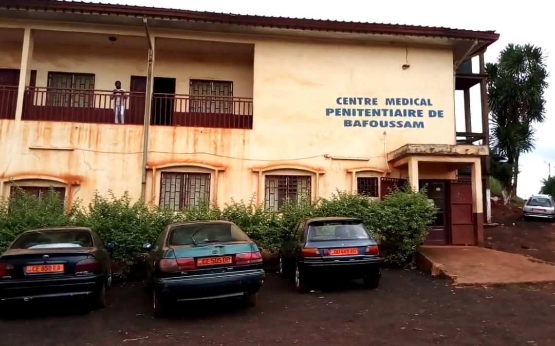 Cameroun:la FOJCAM et la MJS, main dans la main pour une grande sensibilisation des fonctionnaires de l’administration pénitentiaire de la prison de Bafoussam; maître signe etienne