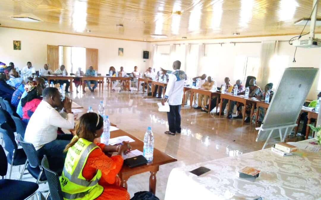 DIOCÈSE DE BAFANG : LA CDJP  ET FOJCAM ARMENT LES PARTENAIRES DIRECTS POUR LUTTER EFFICACEMENT CONTRE LES FLÉAUX SOCIAUX EN MILIEU SCOLAIRE.