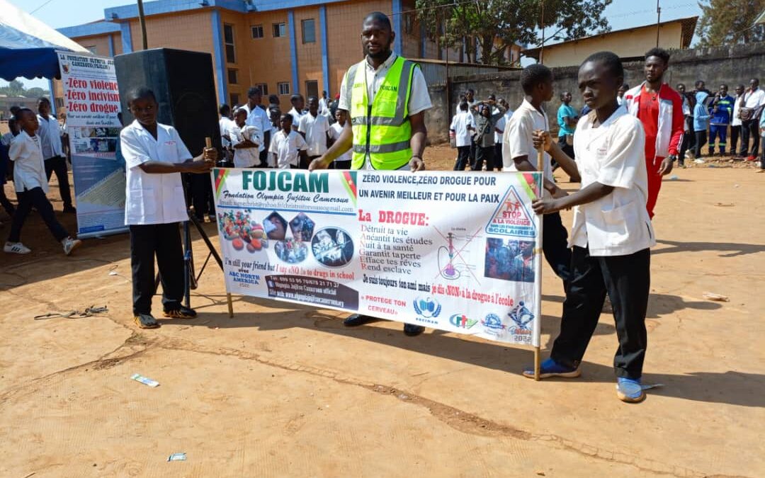 Éducation : LE LYCÉE TECHNIQUE BILINGUE DE BAFOUSSAM BANENGO ET LA FOJCAM souhaitent que les élèves passent les fêtes de fin d’année sans …