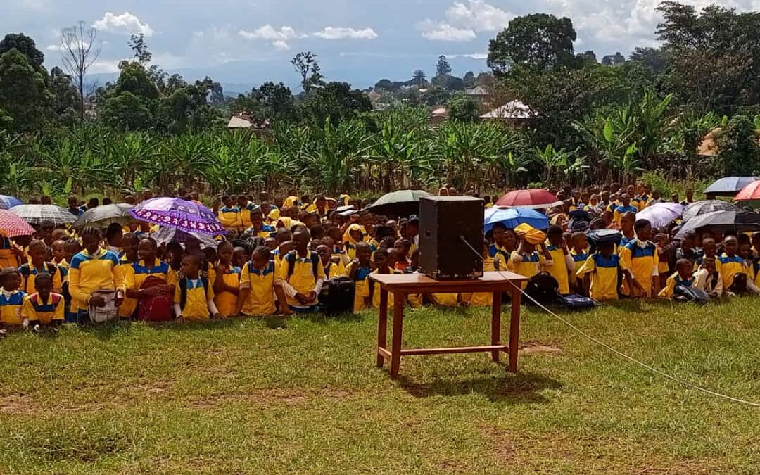 RENTRÉE SCOLAIRE EFFECTIVE AU COLLÈGE ANDRÉ WOUKING DE BAFOUSSAM : LA FOJCAM A LANCÉ L’OPERATION ANNÉE.SCOLAIRE